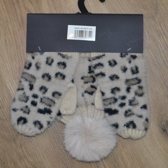NEW Womens KENDALL + KYLIE 2 Piece Leopard Print Hat & Mitten Set - Picture 9 of 14